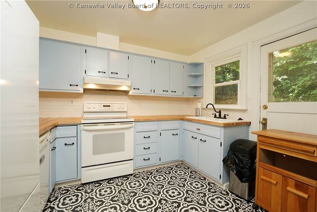 1207 Olson Road, Charleston, WV 25314