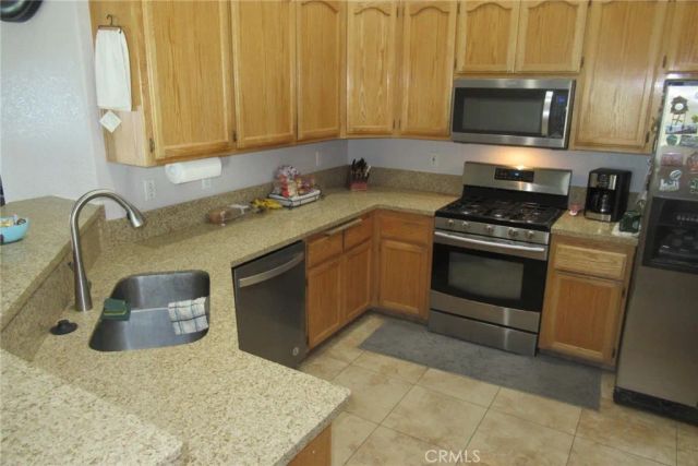 13531 Thistle Street, Victorville, CA 92392