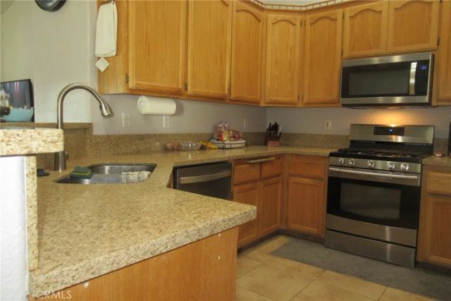 13531 Thistle Street, Victorville, CA 92392