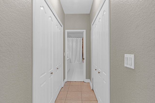 1015 Shoma Drive 1015, Royal Palm Beach, FL 33414