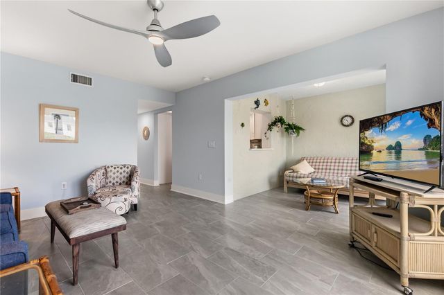 1 WINDRUSH BOULEVARD 63, Indian Rocks Beach, FL 33785
