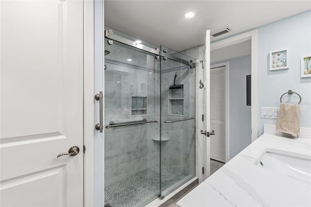 1 WINDRUSH BOULEVARD 63, Indian Rocks Beach, FL 33785