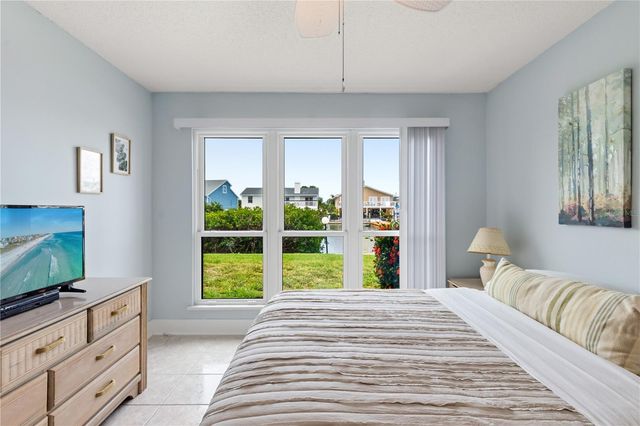 1 WINDRUSH BOULEVARD 63, Indian Rocks Beach, FL 33785
