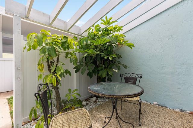 1 WINDRUSH BOULEVARD 63, Indian Rocks Beach, FL 33785