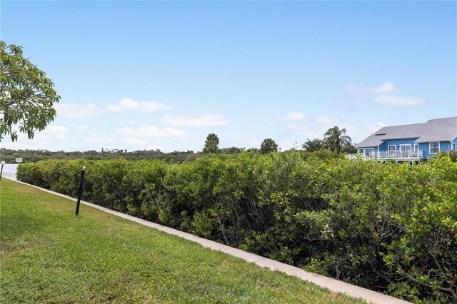 1 WINDRUSH BOULEVARD 63, Indian Rocks Beach, FL 33785