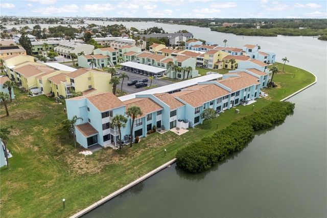1 WINDRUSH BOULEVARD 63, Indian Rocks Beach, FL 33785
