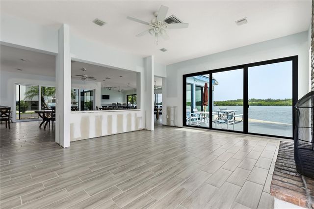 1 WINDRUSH BOULEVARD 63, Indian Rocks Beach, FL 33785