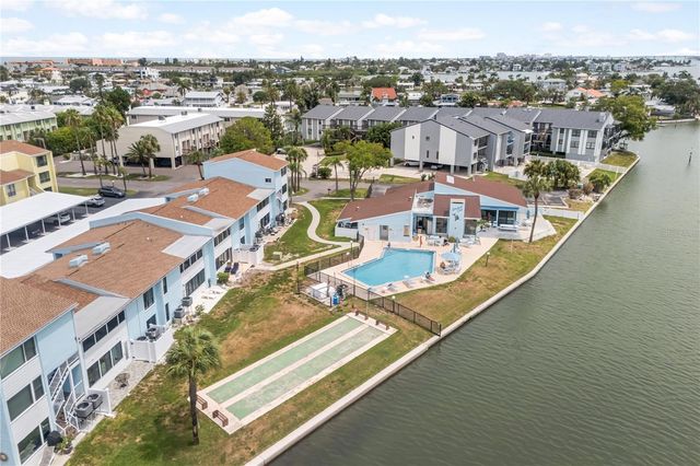 1 WINDRUSH BOULEVARD 63, Indian Rocks Beach, FL 33785