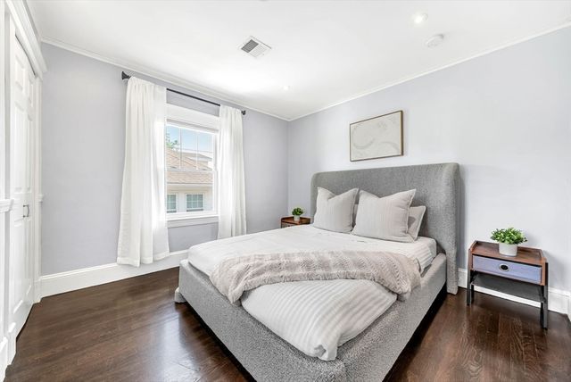 15 Noble St 15, Newton, MA 02465