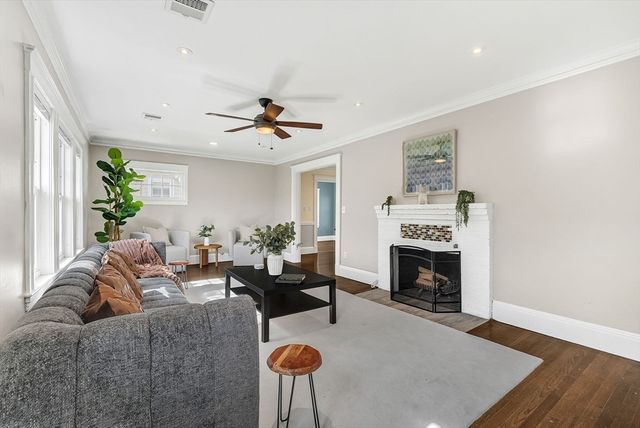15 Noble St 15, Newton, MA 02465