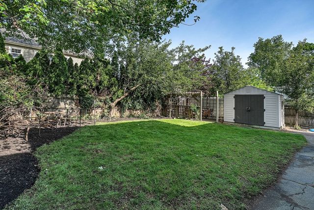 15 Noble St 15, Newton, MA 02465