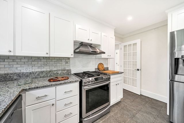 15 Noble St 15, Newton, MA 02465