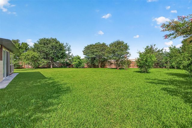 3114 Gatesbury North Drive, Houston, TX 77082