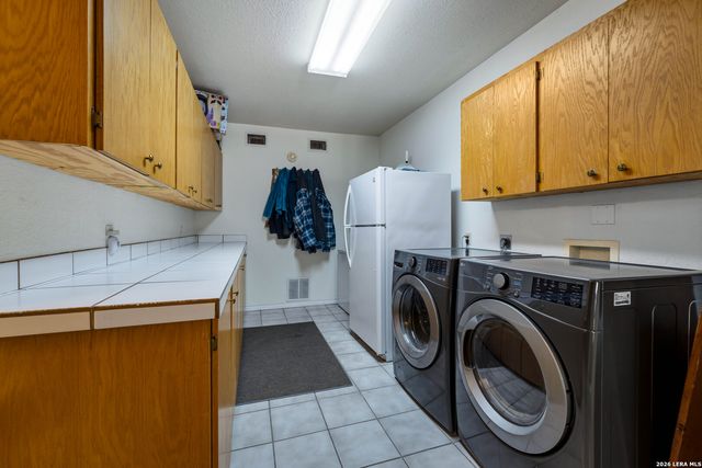 2212 FM 466, Seguin, TX 78155