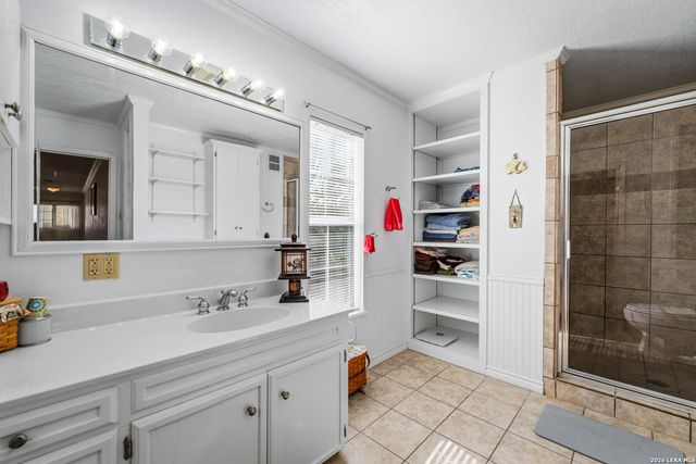 2212 FM 466, Seguin, TX 78155