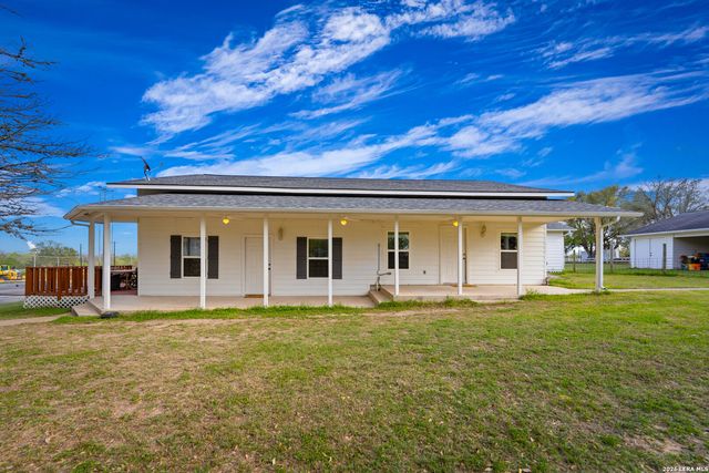 2212 FM 466, Seguin, TX 78155