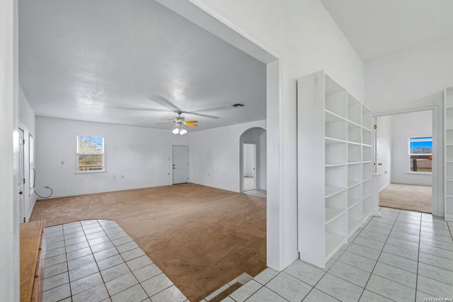 2212 FM 466, Seguin, TX 78155