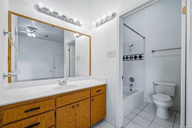 2212 FM 466, Seguin, TX 78155