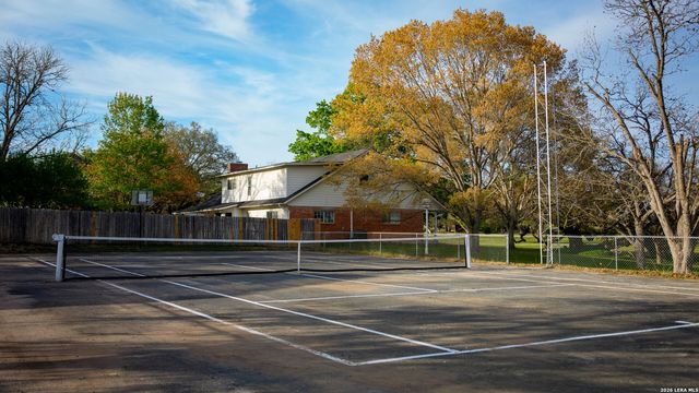 2212 FM 466, Seguin, TX 78155