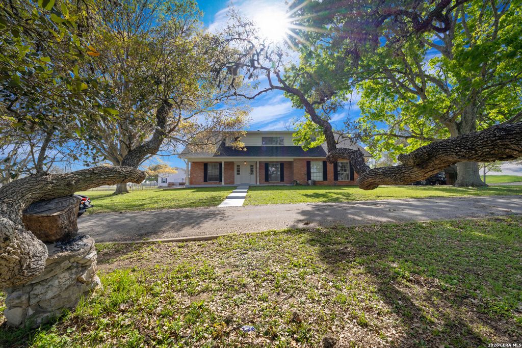 2212 FM 466, Seguin, TX 78155