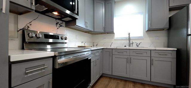 8836 Valencia St, Spring Valley, CA 91977