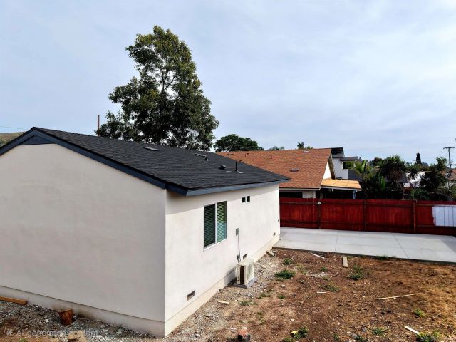 8836 Valencia St, Spring Valley, CA 91977