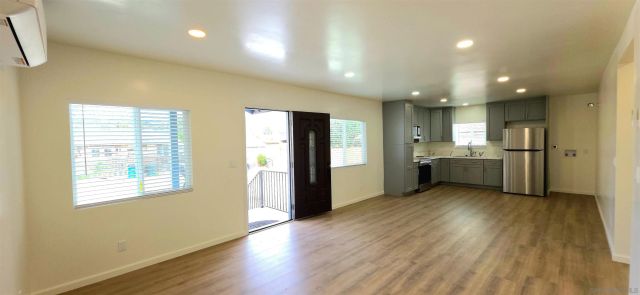 8836 Valencia St, Spring Valley, CA 91977