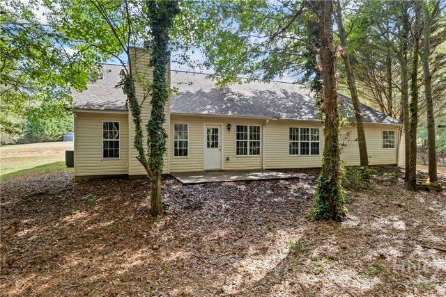 150 Buckeye Trails Drive, Commerce, GA 30530