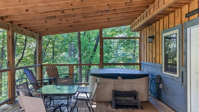 825829 Willow Brook Way, Gatlinburg, TN 37738
