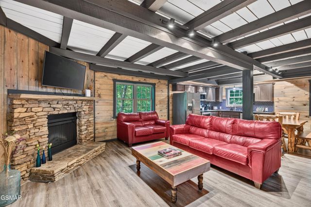 825829 Willow Brook Way, Gatlinburg, TN 37738