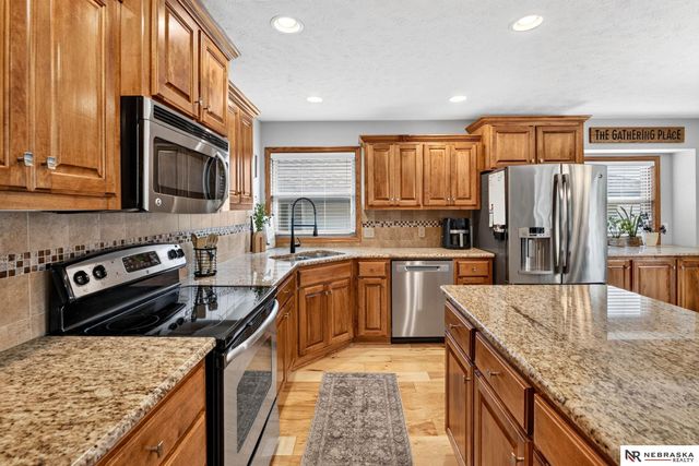 19105 Ohio Street, Omaha, NE 68022