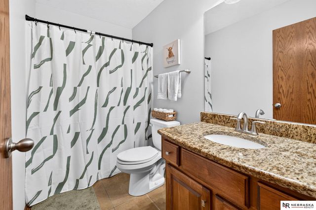 19105 Ohio Street, Omaha, NE 68022