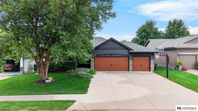 19105 Ohio Street, Omaha, NE 68022