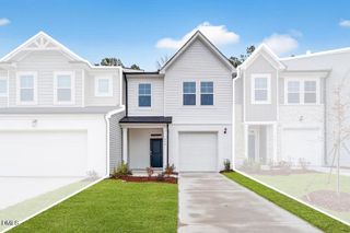 574 Barrington Row Avenue, Zebulon, NC 27597