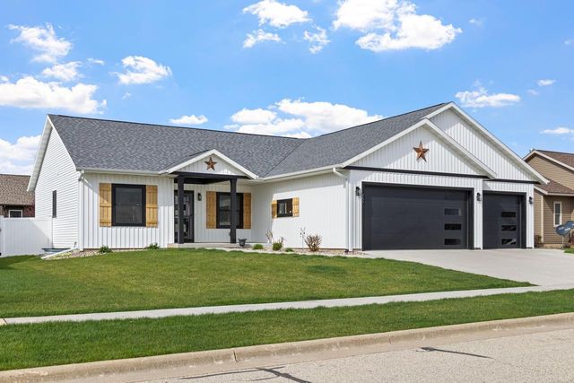 380 Lakewood STREET, West Salem, WI 54669