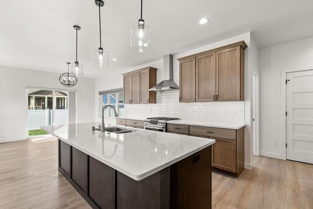 380 Lakewood STREET, West Salem, WI 54669