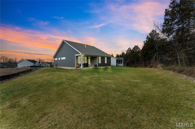 5 Spinney Bough Court, Wentzville, MO 63385