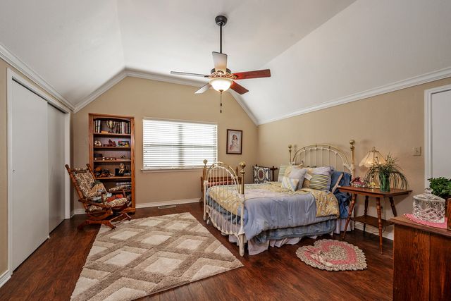 127 W Eagleview Circle, Pottsboro, TX 75076