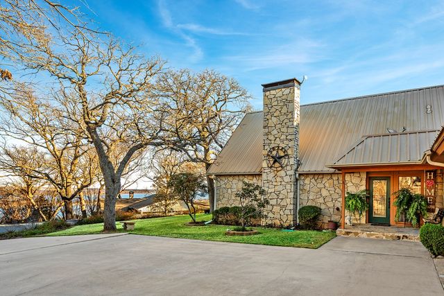 127 W Eagleview Circle, Pottsboro, TX 75076