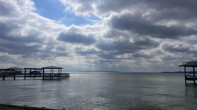 228 Aspen, Livingston, TX 77351