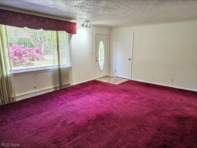 1702 Bears Den Road, Youngstown, OH 44511