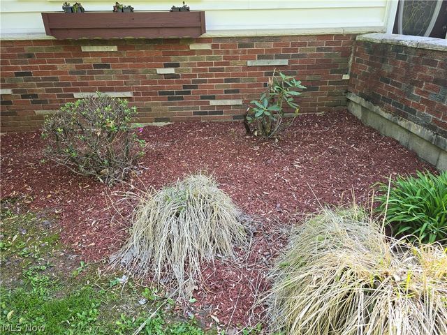 1702 Bears Den Road, Youngstown, OH 44511