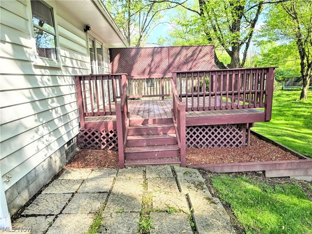 1702 Bears Den Road, Youngstown, OH 44511