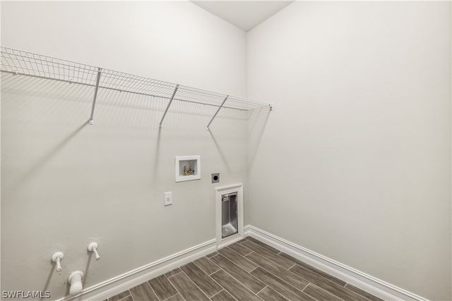 551 Spring Hill Lake LOOP, Cape Coral, FL 33993