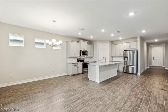 551 Spring Hill Lake LOOP, Cape Coral, FL 33993