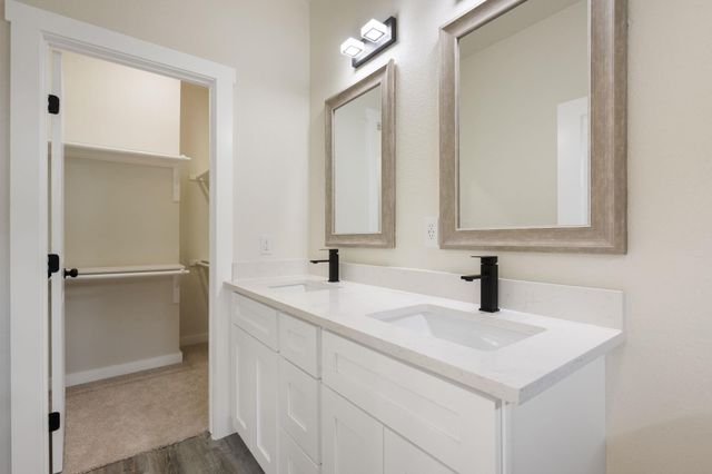 4103 Mountain View DR, Kingsland, TX 78639