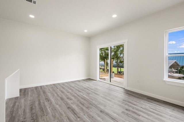 4103 Mountain View DR, Kingsland, TX 78639