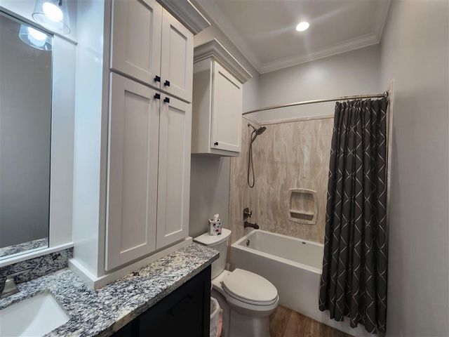 1503 N WALLACE POINTE Drive, Lake Charles, LA 70611