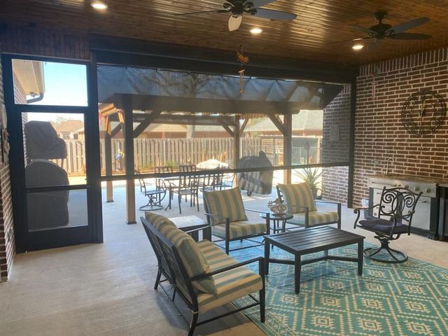 1503 N WALLACE POINTE Drive, Lake Charles, LA 70611