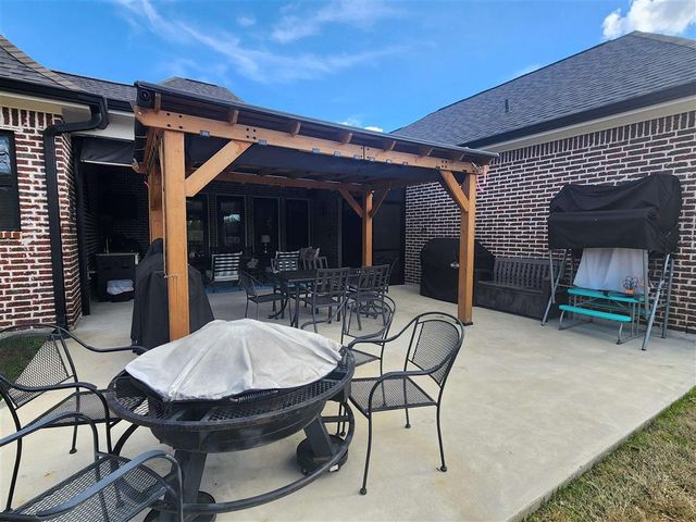 1503 N WALLACE POINTE Drive, Lake Charles, LA 70611